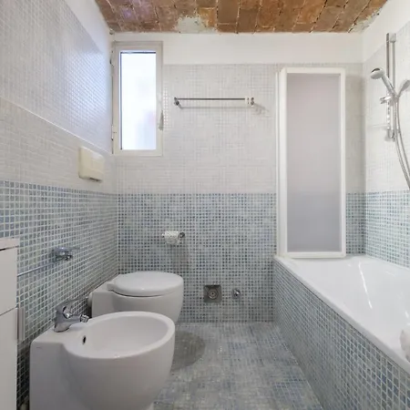 Irnerio 39 By * ボローニャ